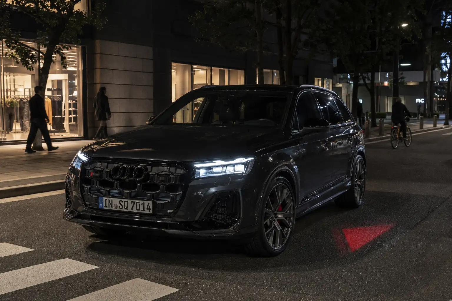 奥迪新Q7押注北美:SQ7换上RS7同源V8,车灯成第二张性能牌