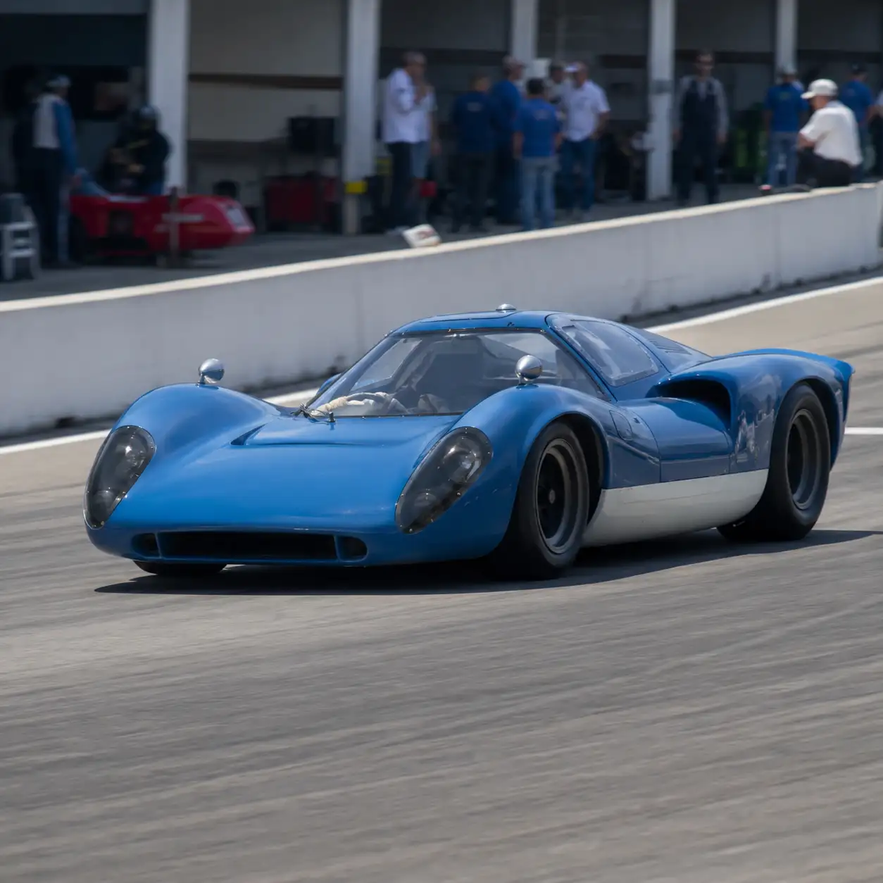 Lola T70S复活记:海水提镁、甘蔗树脂,减碳54%背后的真账
