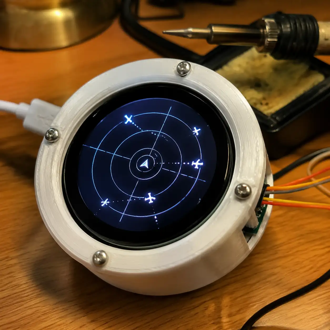 ESP32桌面'飞机雷达':屏幕好看,探测能力是借来的
