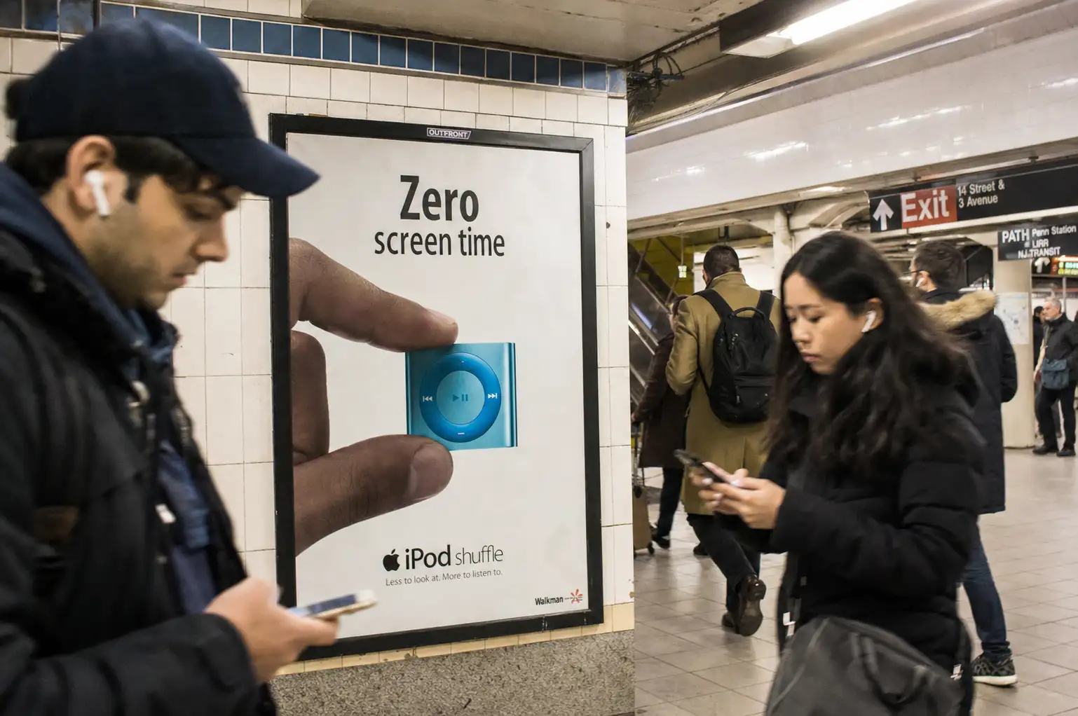 iPod Shuffle 又被拿来卖了:慢科技卖的不是怀旧,是边界