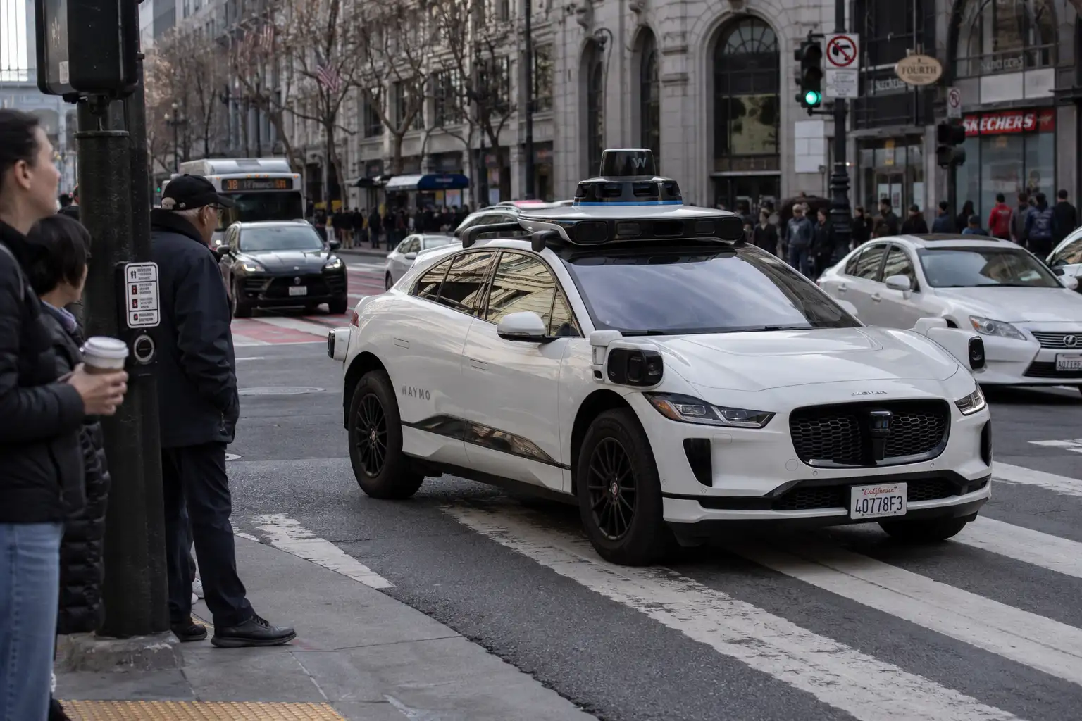 Waymo 开源 ReD 虚拟司机:自动驾驶开始争夺安全定义权