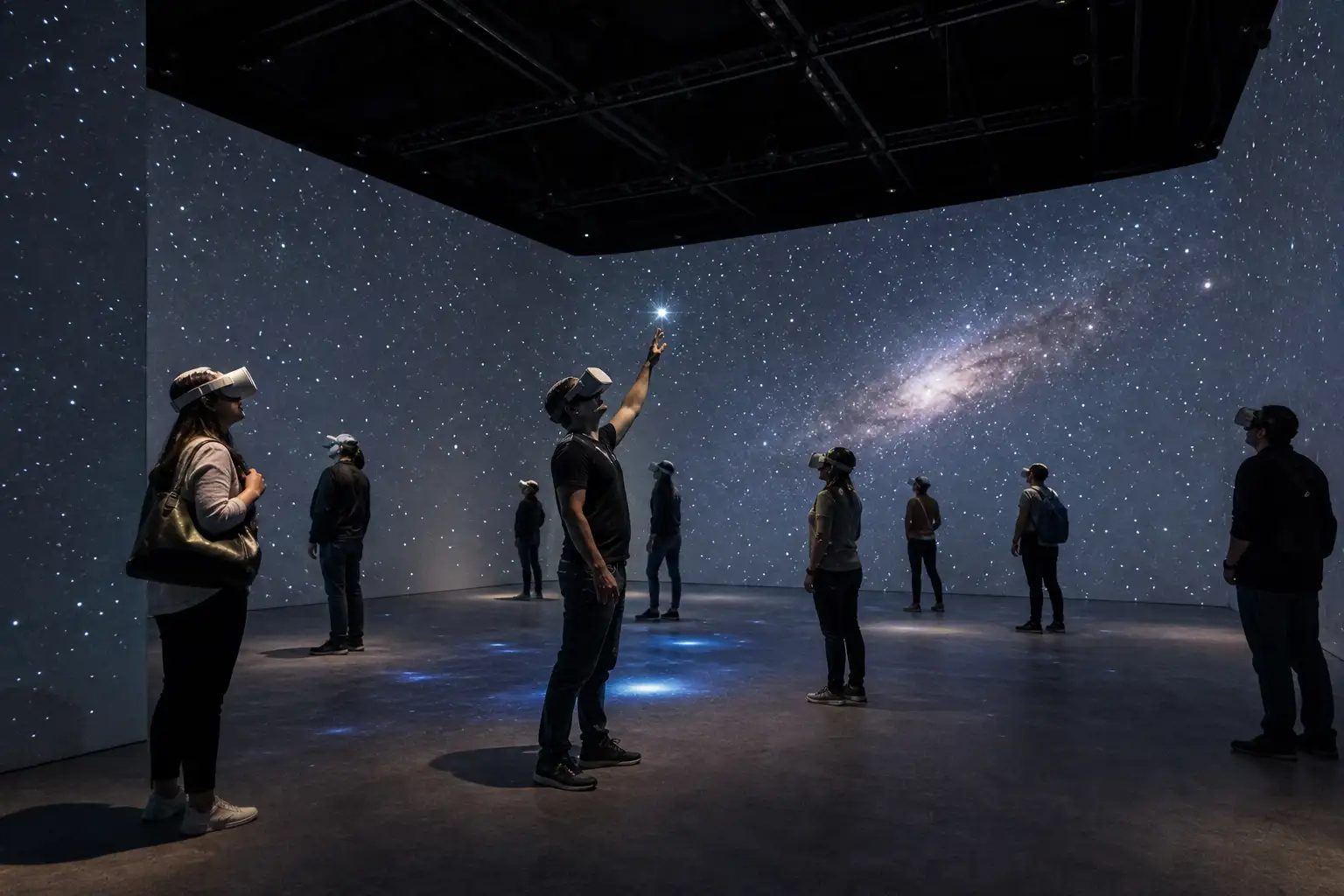 史密森的VR太空展开门迎客,门票不便宜,头显却是旧款