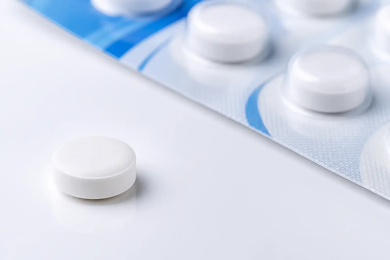 默沙东Lipfendra获批信息待核验:口服PCSK9降低注射门槛,硬终点仍是空白